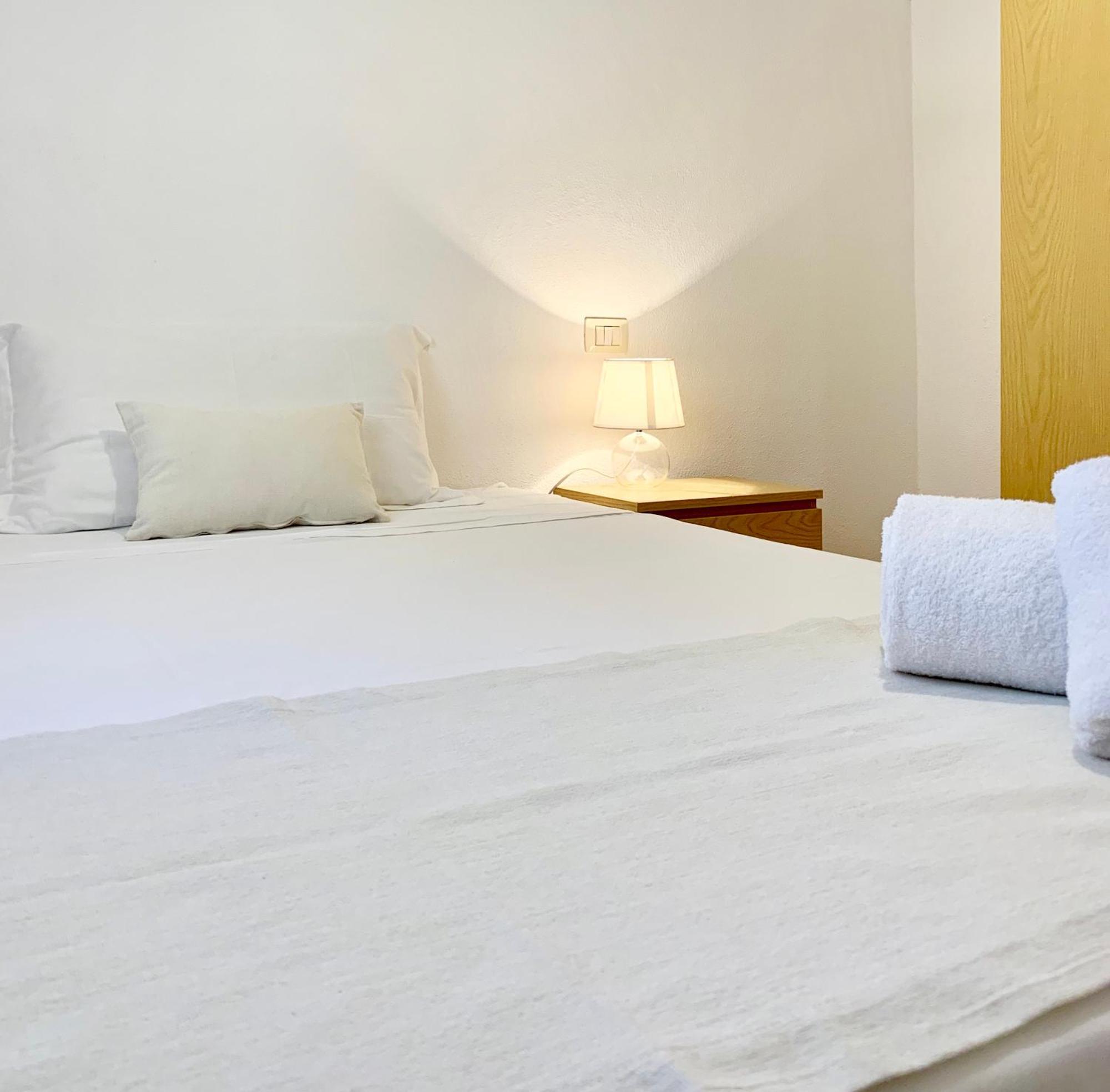 Square Inn Apartment Olbia Exterior photo